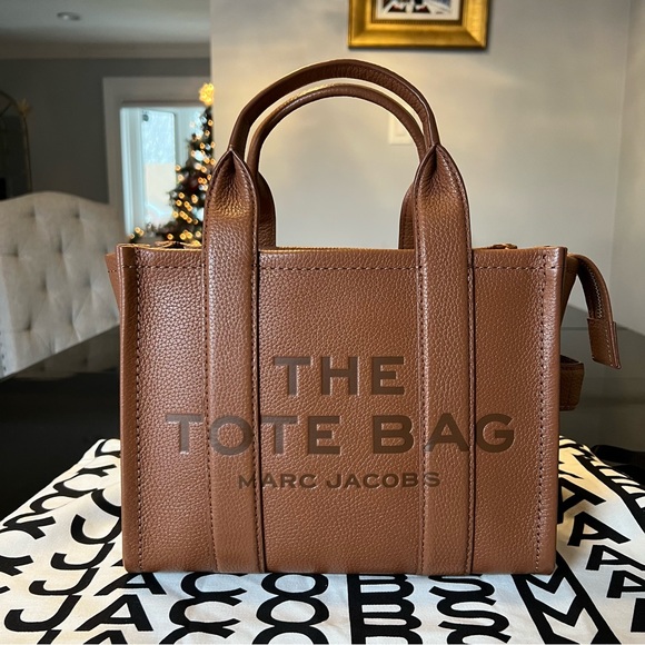 Marc Jacobs Handbags - Marc Jacobs the Leather Small Tote Bag Argan Oil Like New